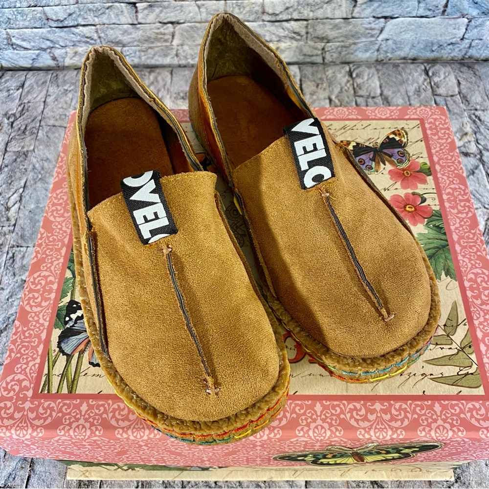 OVELO Vegan Leather Slip On Shoes Women’s - Picture 4 of 8